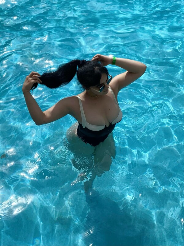 Ani nude photo 29