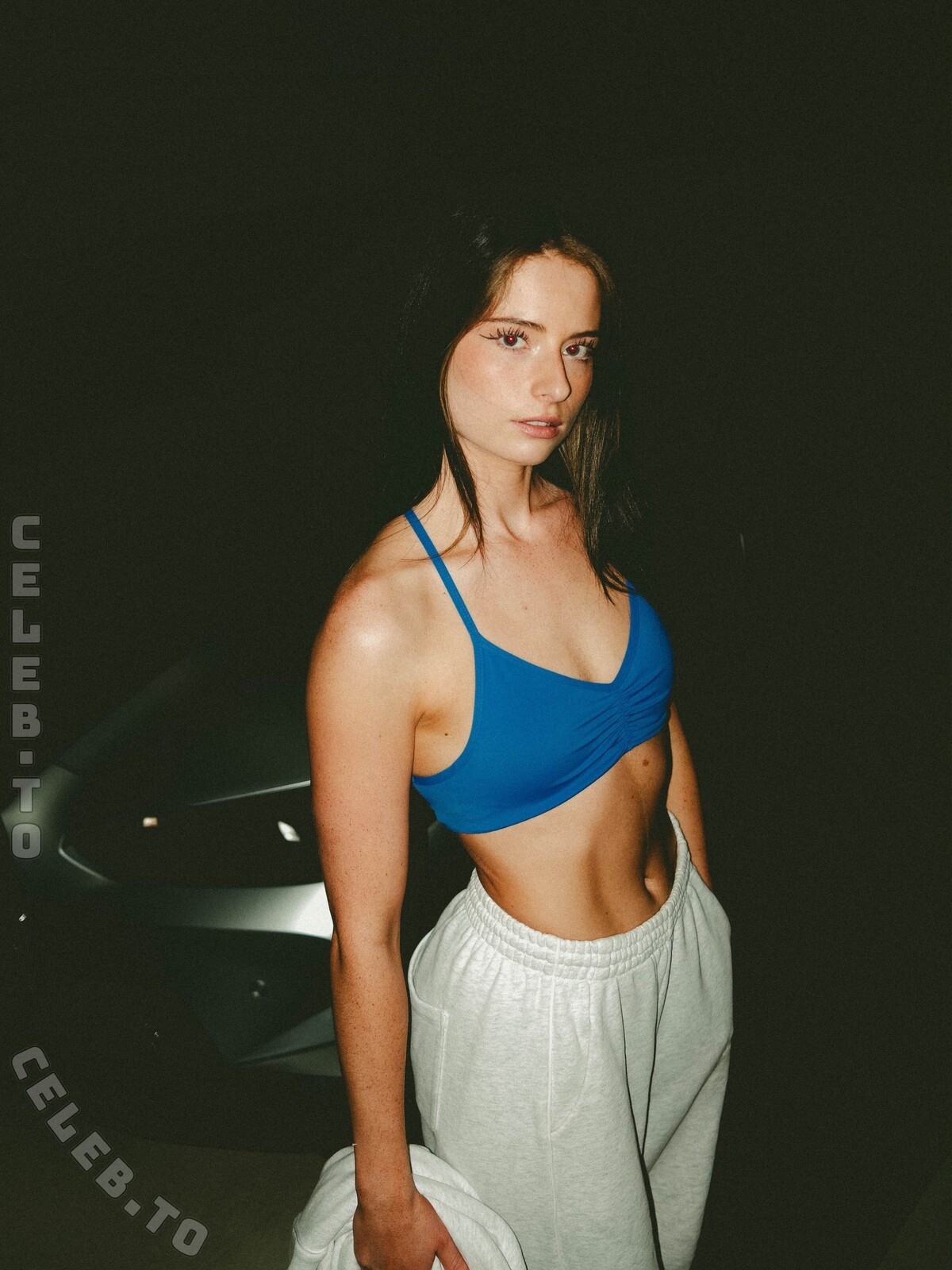 Anica Zimmermann nude photo 5
