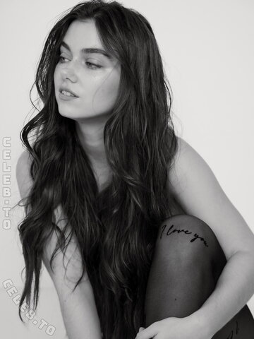 Aninagrs nude photo 1