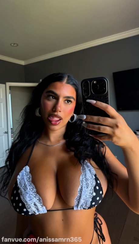 anissa.moroni nude photo 17