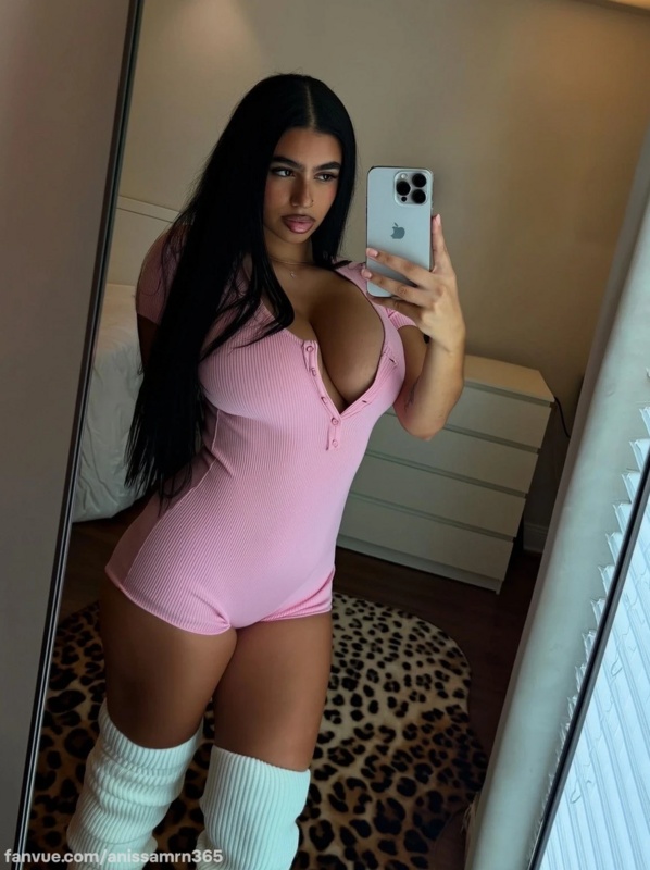anissa.moroni nude photo 22