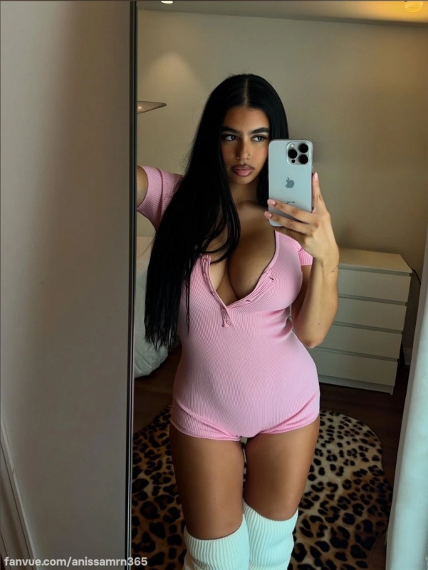 anissa.moroni nude photo 24