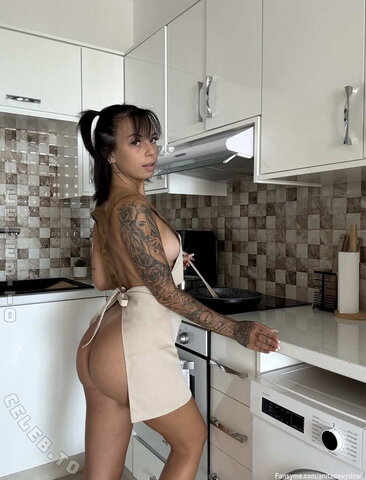 Anitadawydow nude photo 10