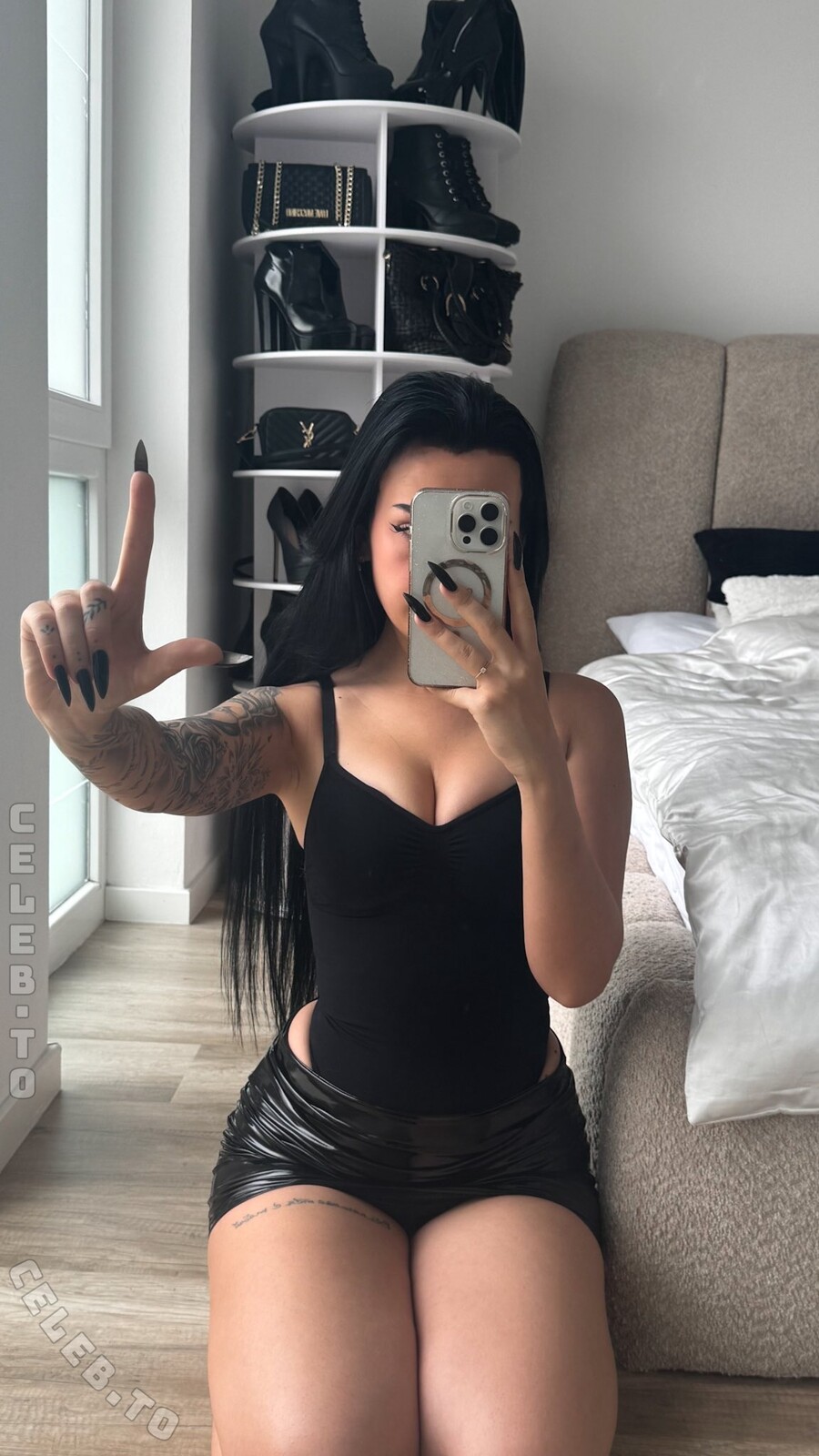 Anitadawydow nude photo 11
