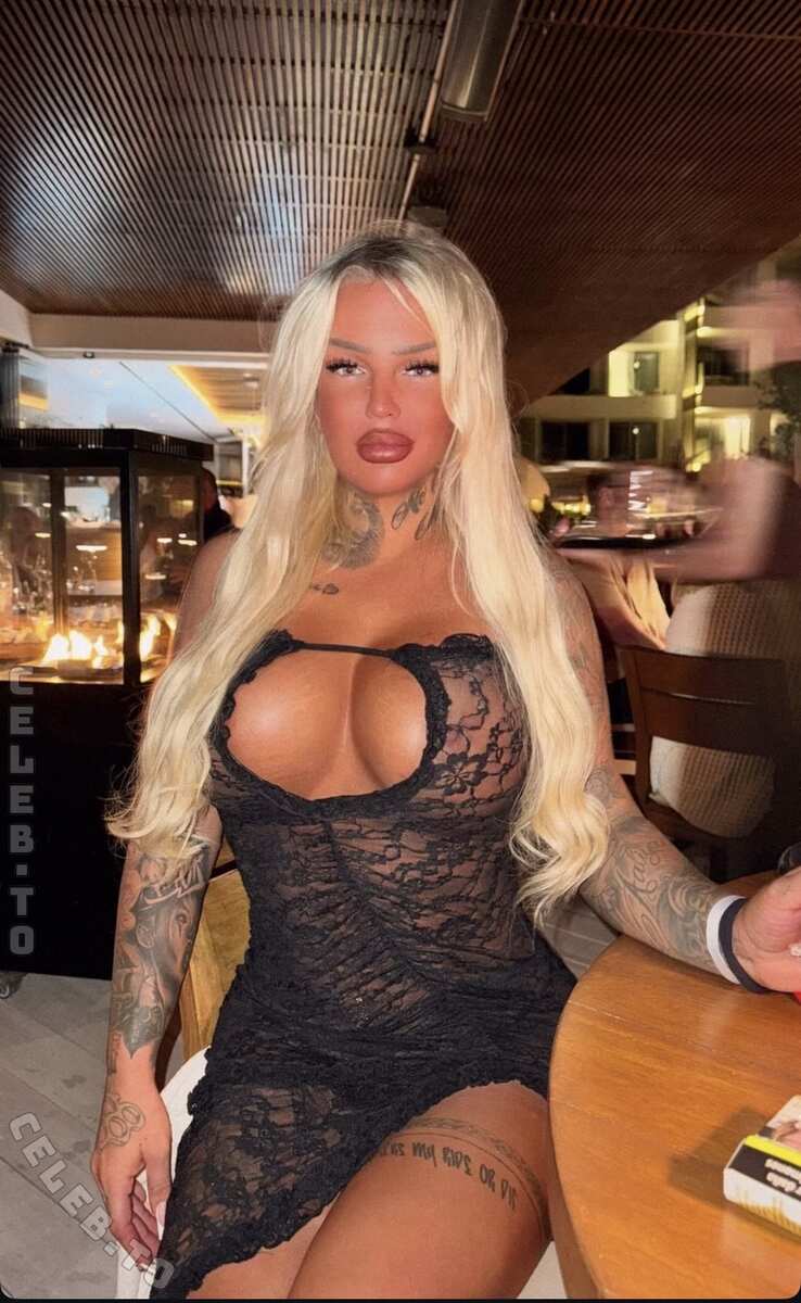 Anja Abi nude photo 1