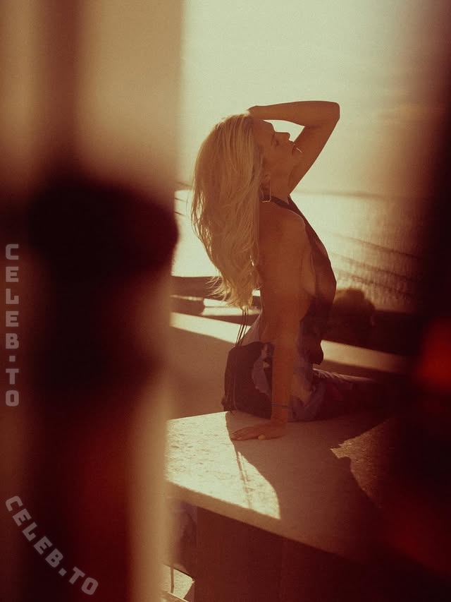 anjaawe nude photo 7