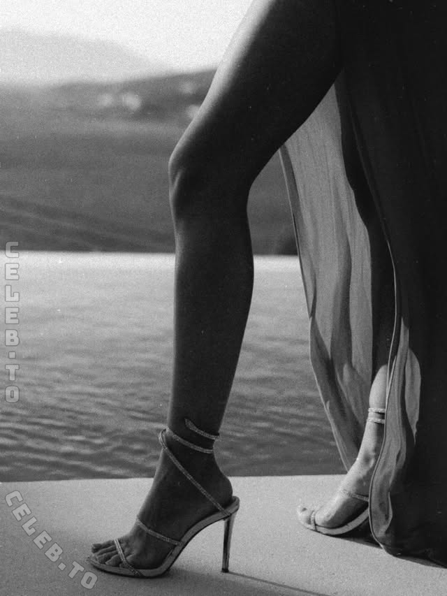 anjaawe nude photo 8