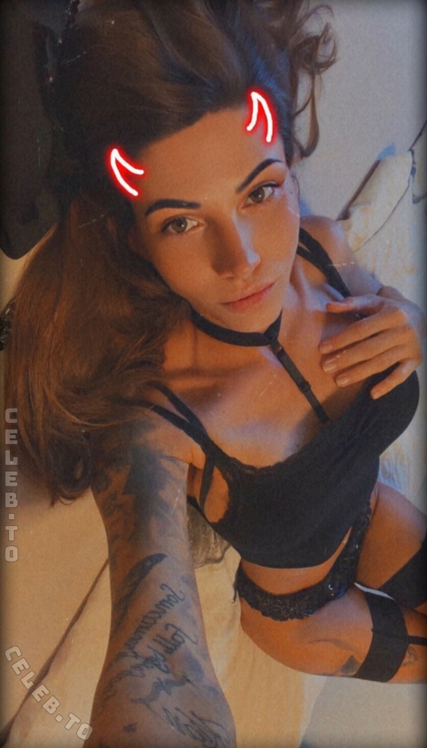 Anja___Sophie nude photo 5