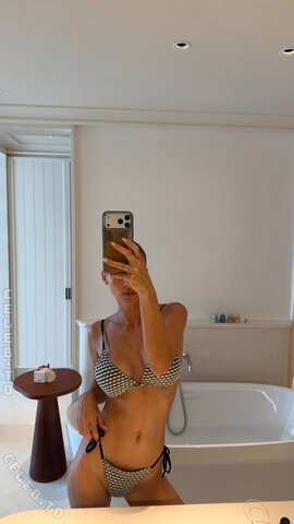 Ann-Kathrin Götze nude photo 14