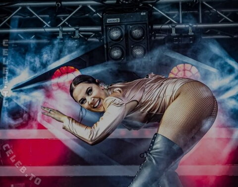 Anna Abreau photo 3