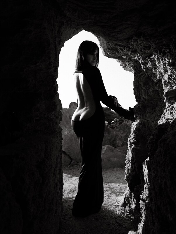 Anna Anannke nude photo 6