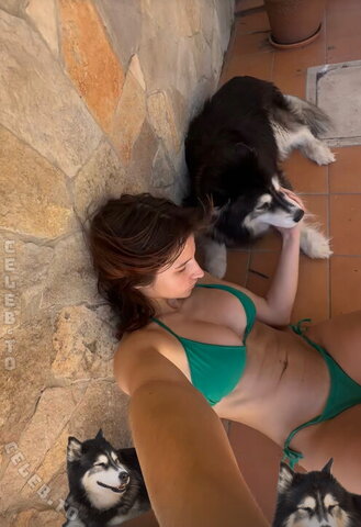 Anna Arevalo nude photo 12