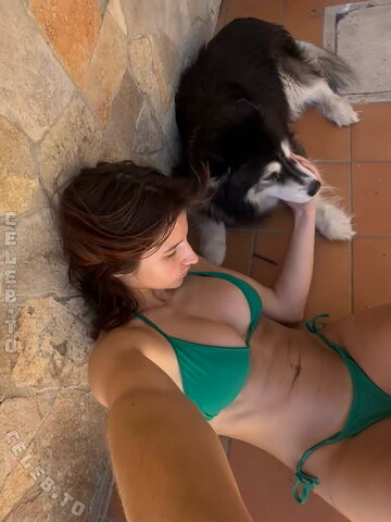 Anna Arevalo nude photo 4