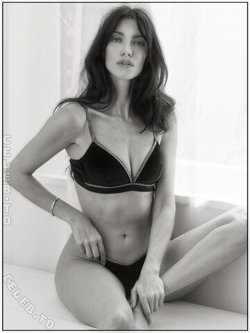 Anna-Christina Schwartz nude photo 18