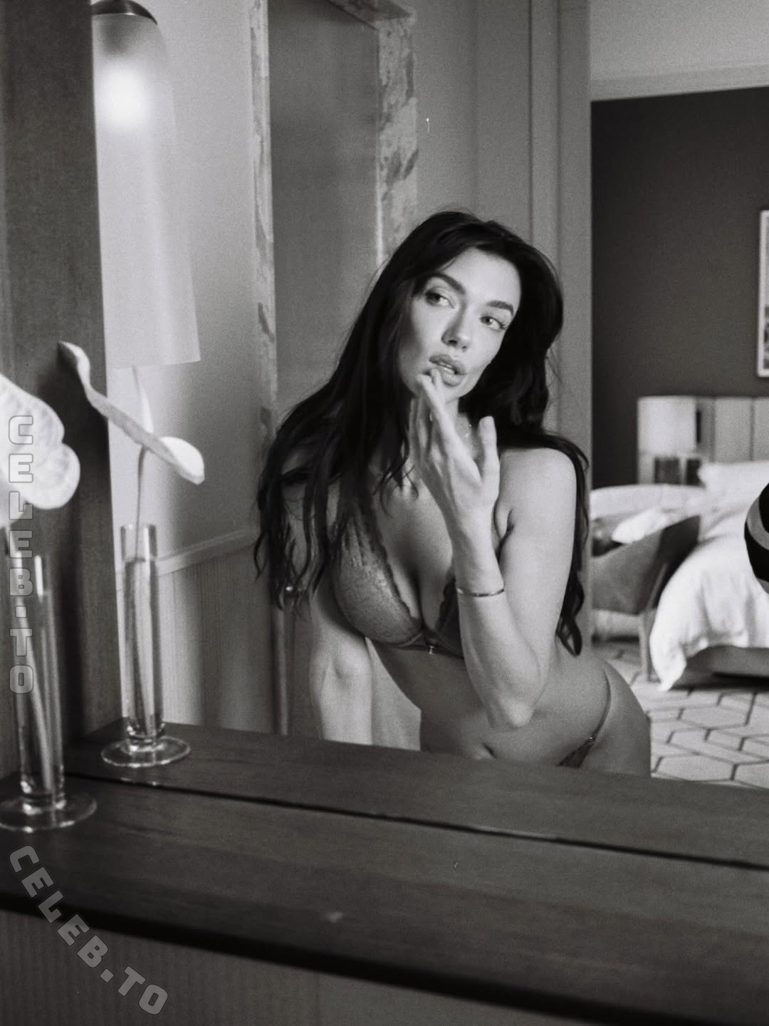 Anna-Christina Schwartz nude photo 6