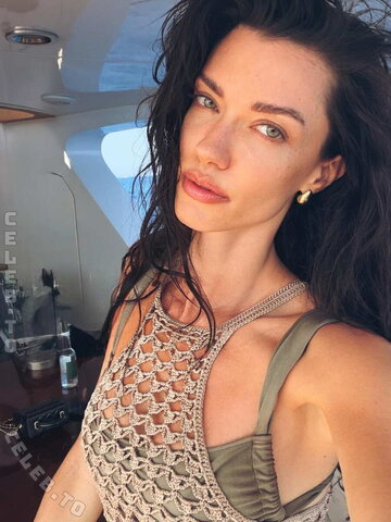 Anna-Christina Schwartz nude photo 7