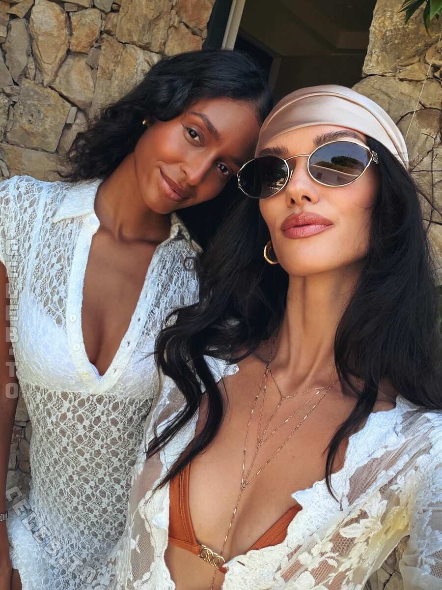 Anna-Christina Schwartz nude photo 3
