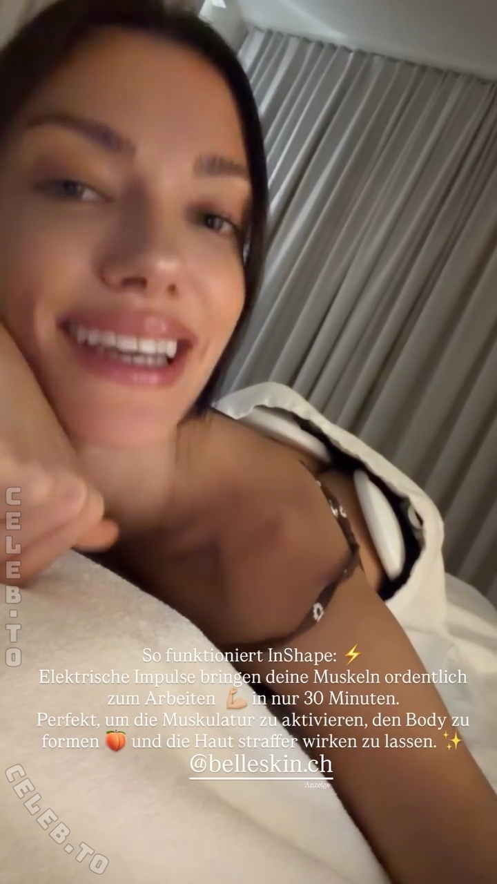 Anna-Christina Schwartz nude photo 4