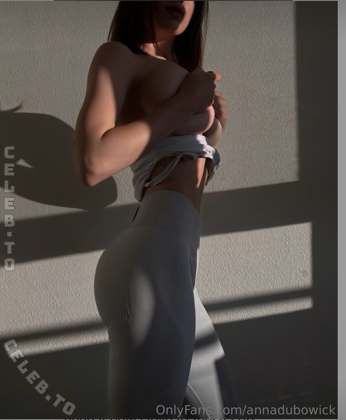 Anna Dubowick nude photo 3