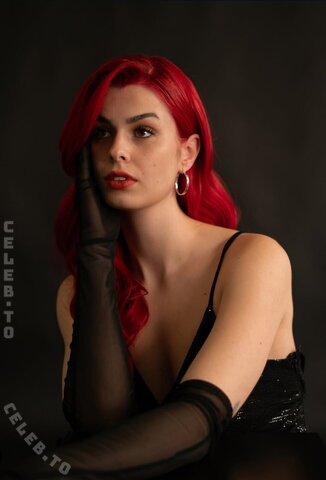 Anna Gazanis nude photo 9