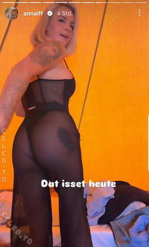 Anna Iffländer nude photo 3