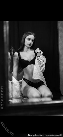 Anna Janssen nude photo 2