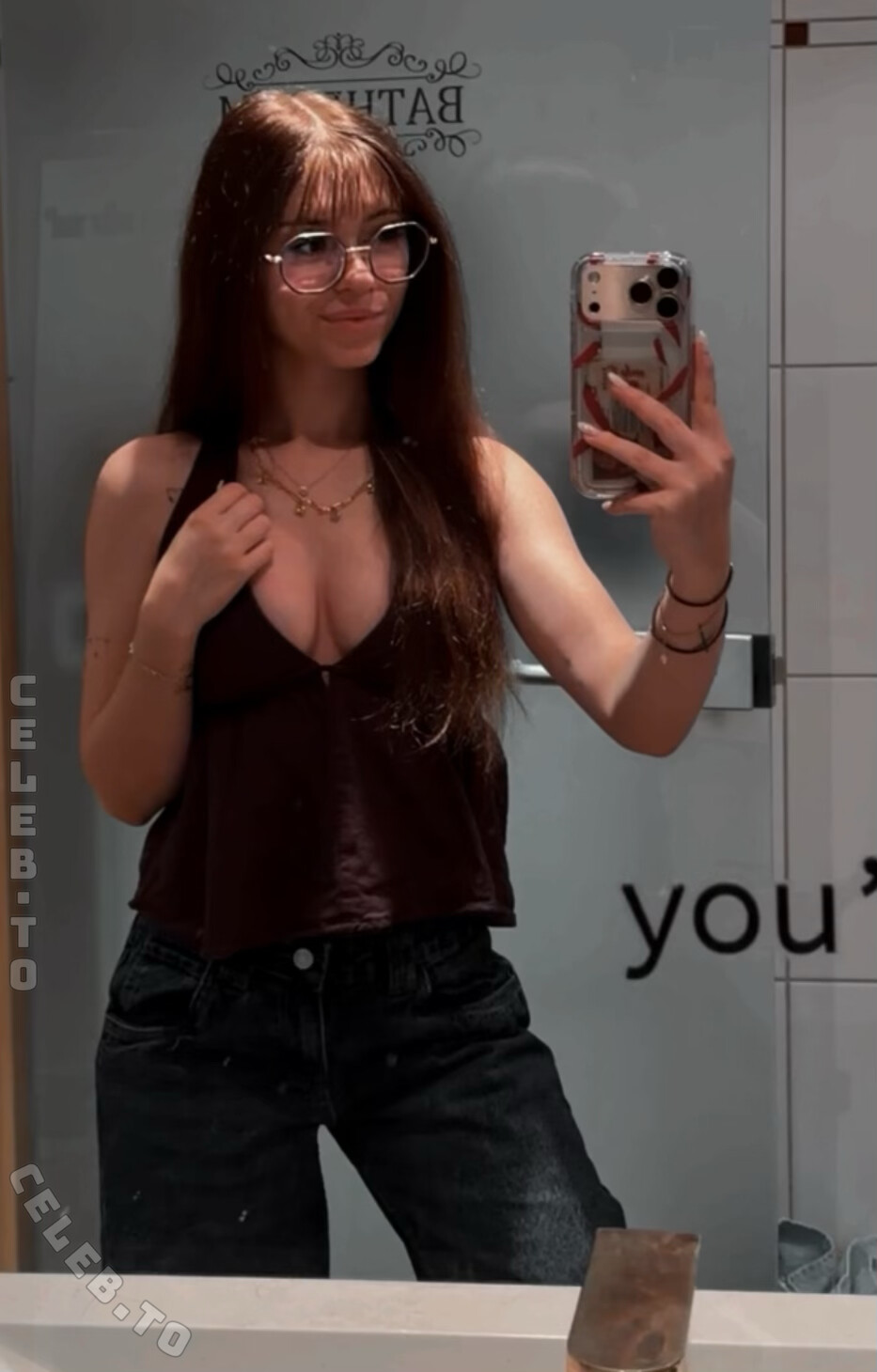 Anna Kauer nude photo 1