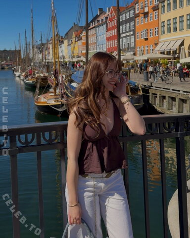 Anna Kauer photo 6