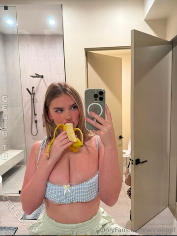 Anna Kopf nude photo 2