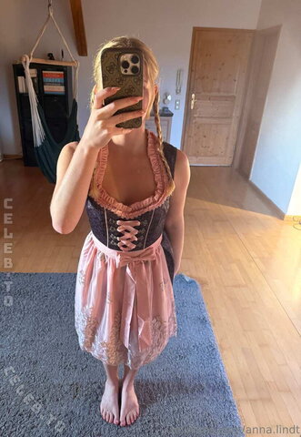 Anna lindt nude photo 17