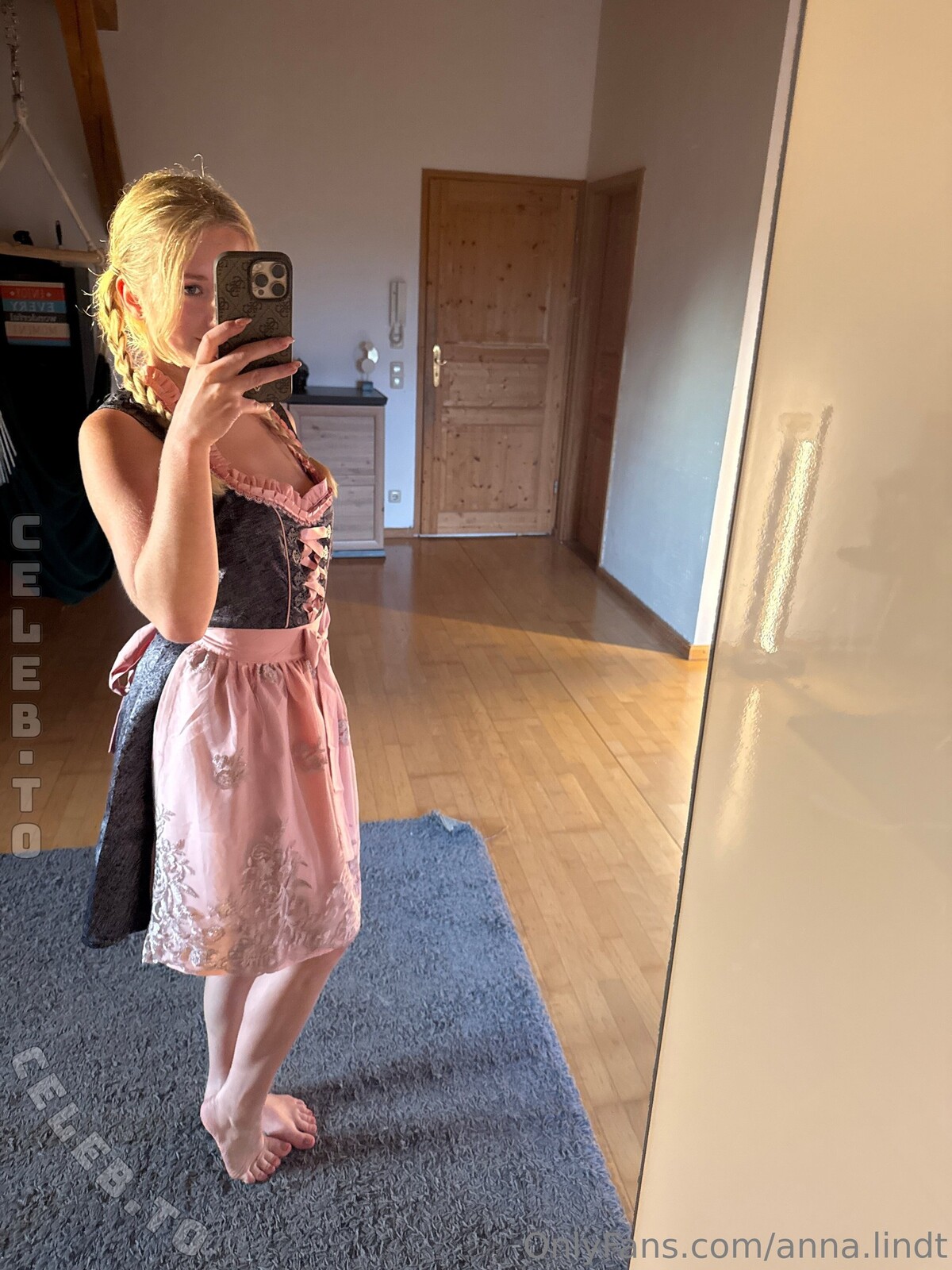 Anna lindt nude photo 9