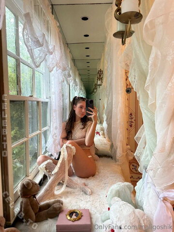 Anna Maligoshika nude photo 247