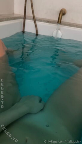 Anna Maligoshika nude photo 15