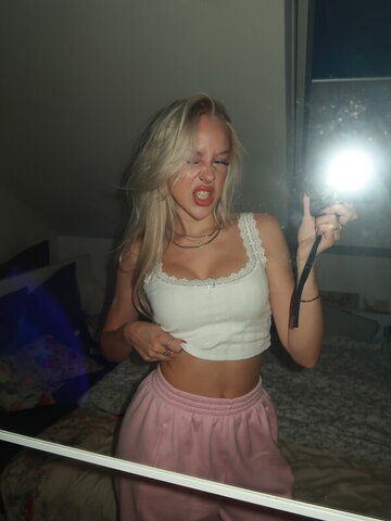 Anna Marie Veselá nude photo 22