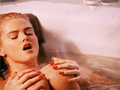 Anna Nicole Smith nude photo 2