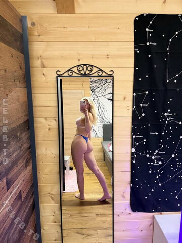 Anna Obermoser nude photo 27