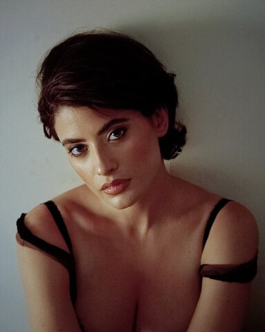 Anna Pittureri nude photo 8