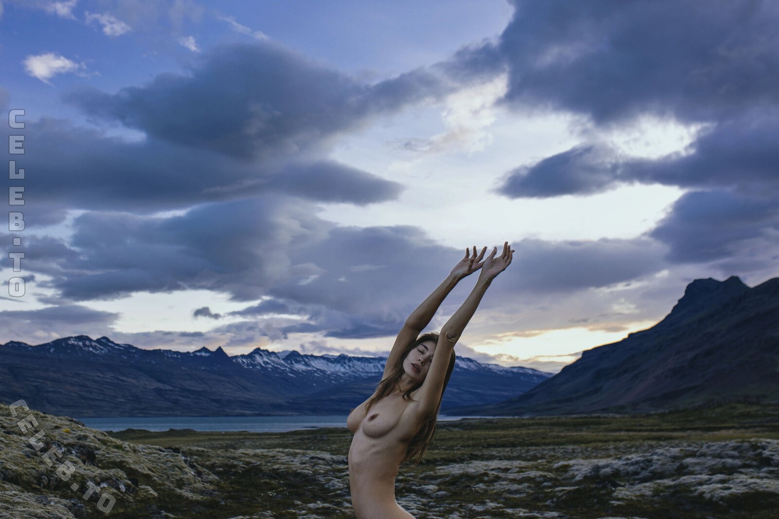 Anna Ralphs nude photo 11