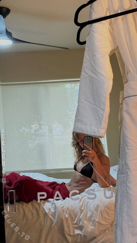 Anna Shumate nude photo 8