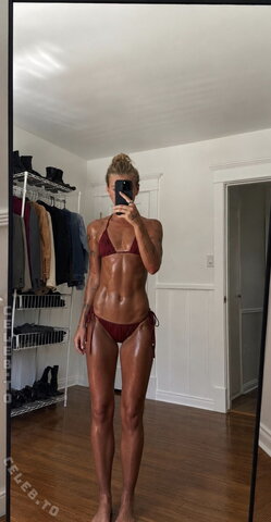 Anna Shumate nude photo 1
