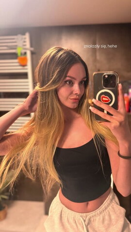 Anna Stoliar Sexy (2 photos)