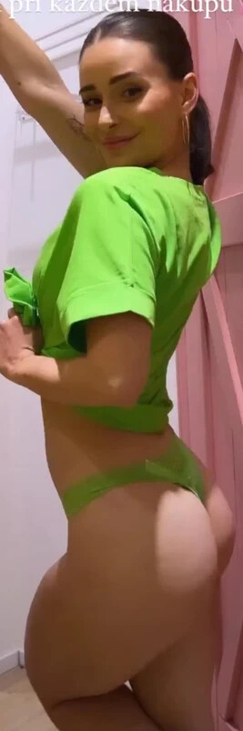 Anna Šulcová nude photo 39