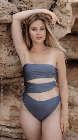 Anna Wagner nude photo 5