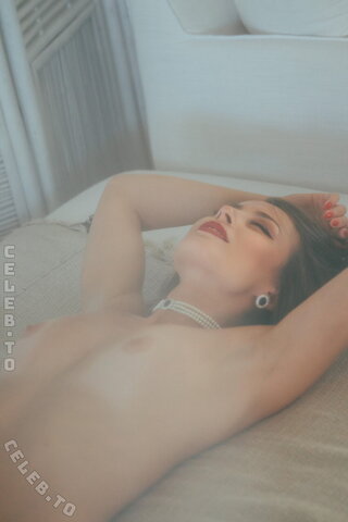 Anna Zapala nude photo 53