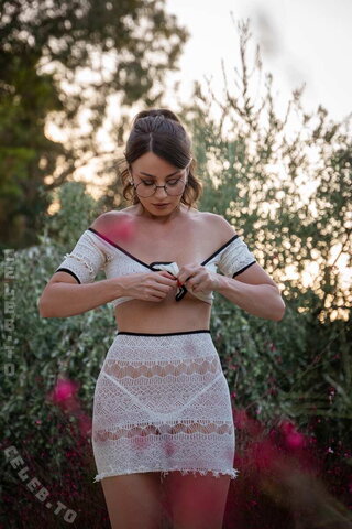 Anna Zapala nude photo 43
