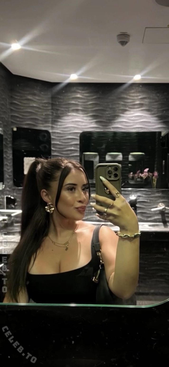 annaa.koo nude photo 1