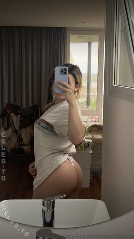 Annabell Blond nude photo 7