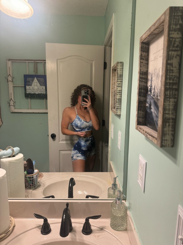 Annah Bechtel nude photo 1