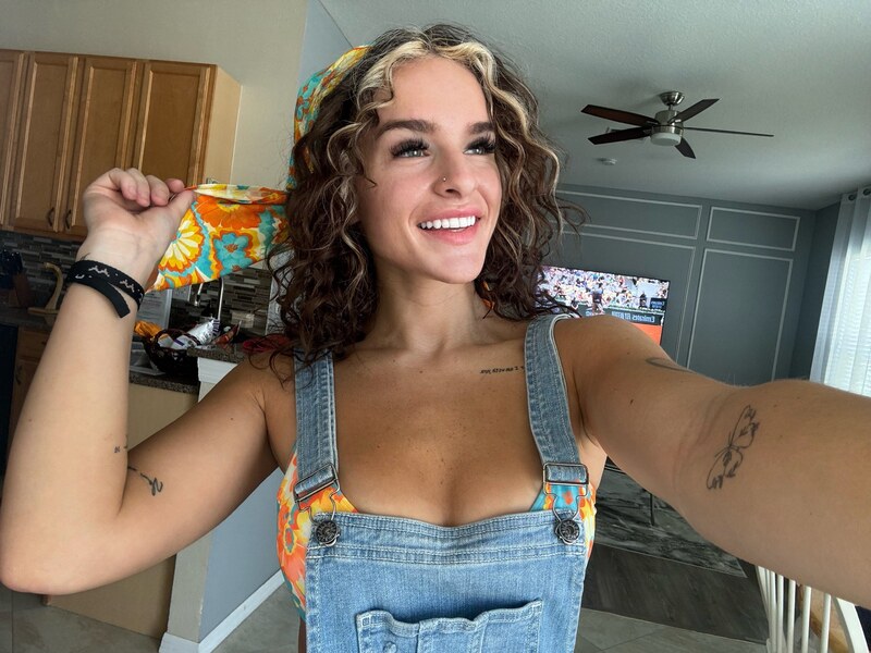 Annah Bechtel nude photo 7