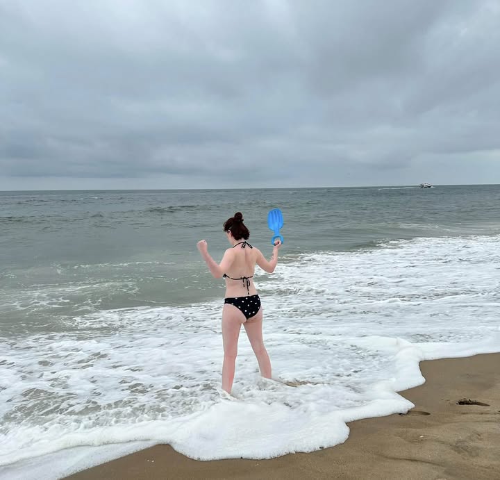 Annaliseelliot nude photo 5